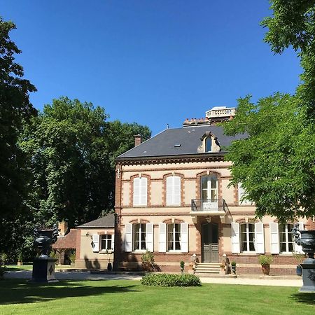 Chateau De Montabert Montaulin Esterno foto